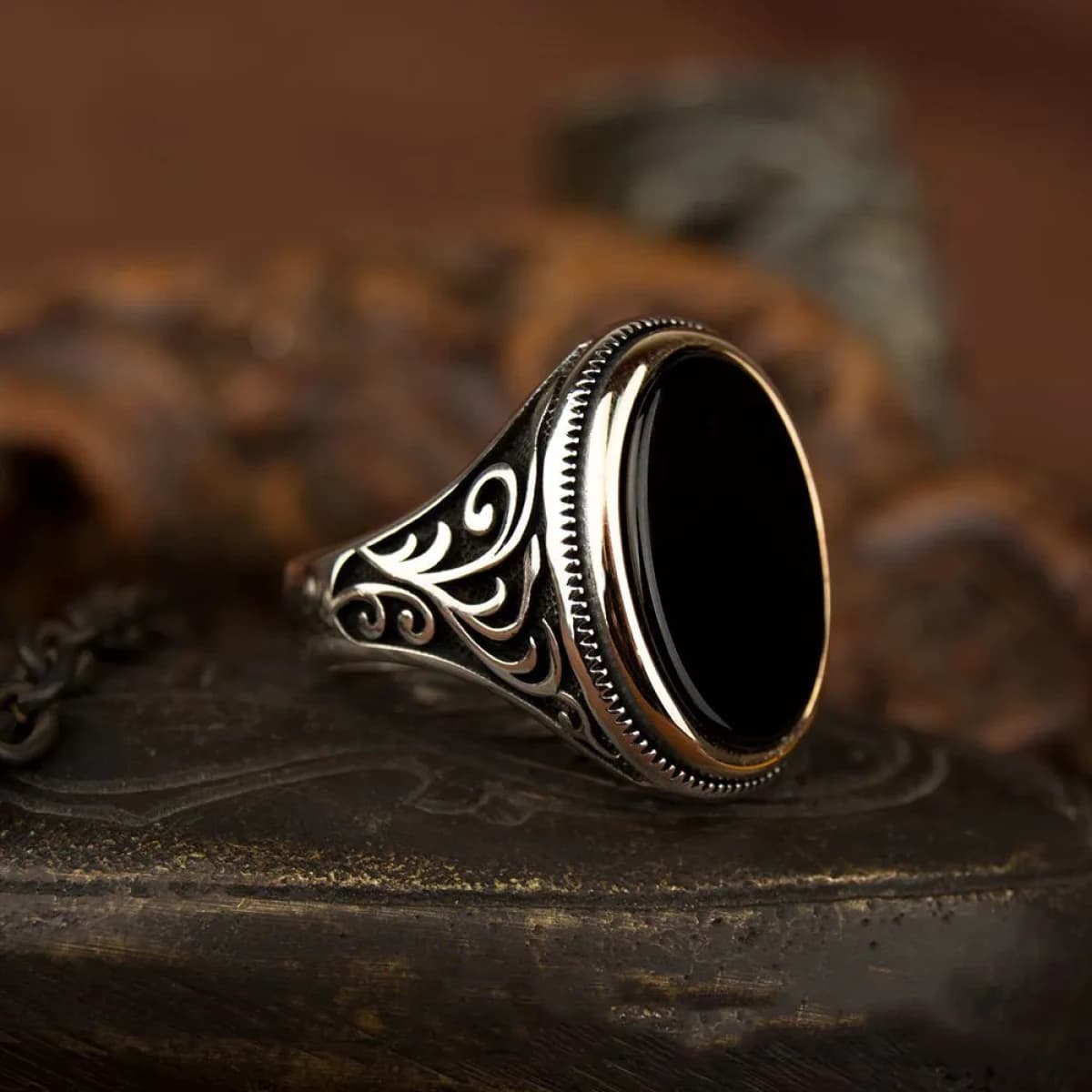 black ring