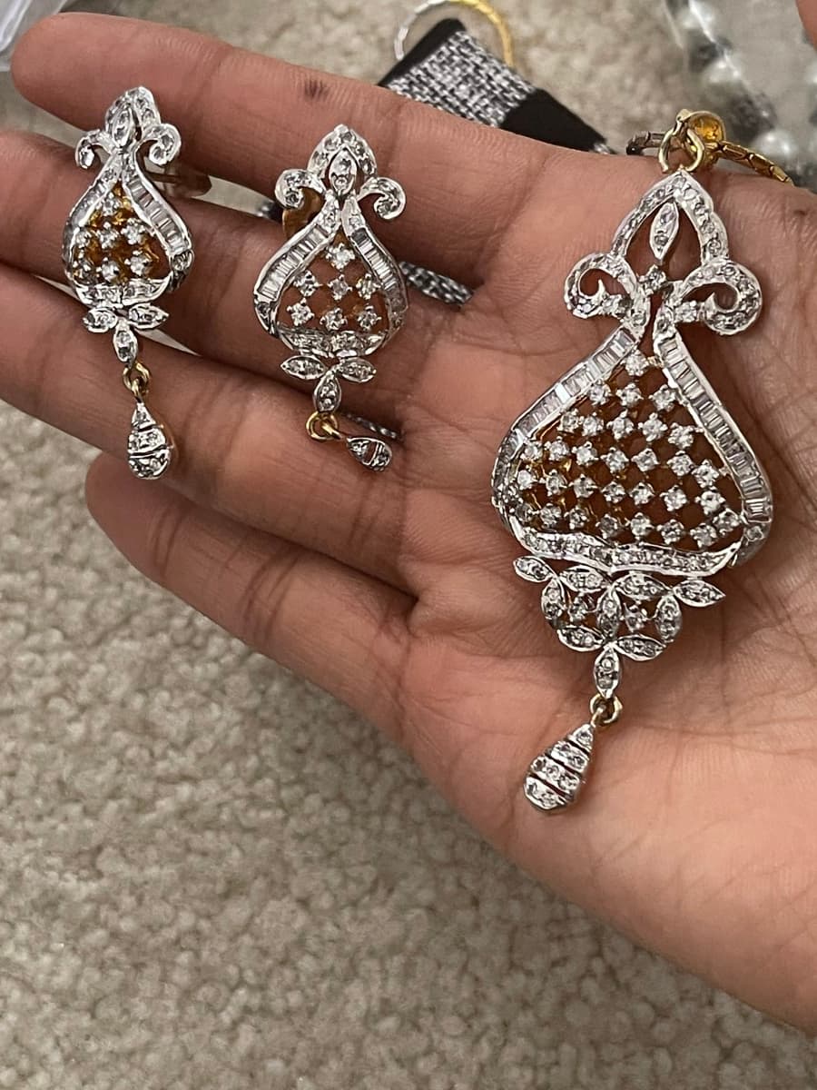 High Quality American Diamond, Cubic Zirconia, Kundan Kalash Leaf Necklace and Earring set