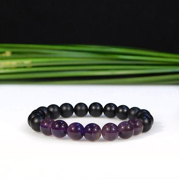 Personalized Gift 8mm Stretchable Black & Purple Amethyst and Matte Onyx Bracelet Round, Smooth 7" for mens, womens, gf, bf & Adult.