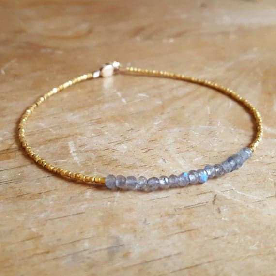24k gold memorial gift 3mm Gray Labradorite stacking Bracelet Round, faceted 18cm for mens, womens, gf, bf and adults.