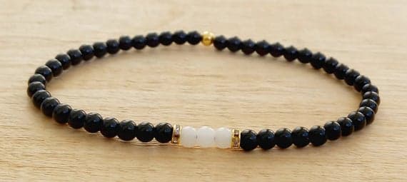 Rose Gold Anniversary Gift 4mm Multi Colour Black onyx WHITE AGATE  Stretchable Bracelet Round, Smooth 18cm for mens, womens, gf, bf and adults.