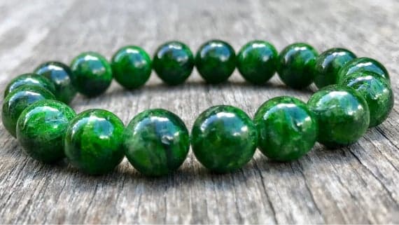Jewelry Energy 10mm Stretchable Green Chrome Diopside Bracelet Round, Smooth 7.5" for mens, womens, gf, bf & Adult.