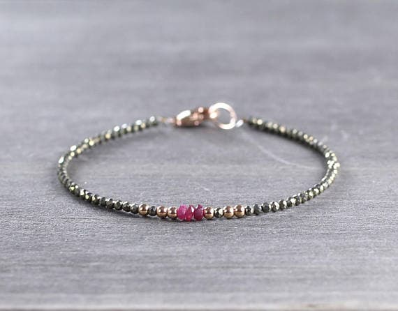 24k gold Dainty Slave Loose 2.25-3mm red Natural Ruby & Pyrite stacking Bracelet Rondelle,Round, Faceted 18cm for mens, womens, gf, bf and adults.