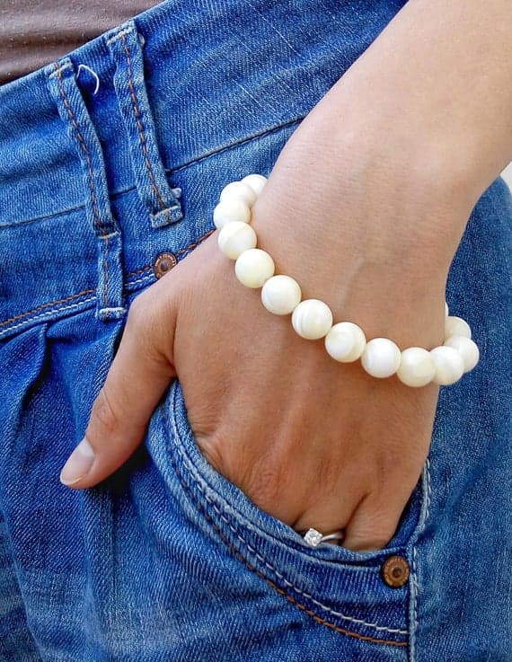 Wholesale 11mm White Pearl Stretchable Bracelet Round, Smooth 18cm for mens, womens, gf, bf and adults.