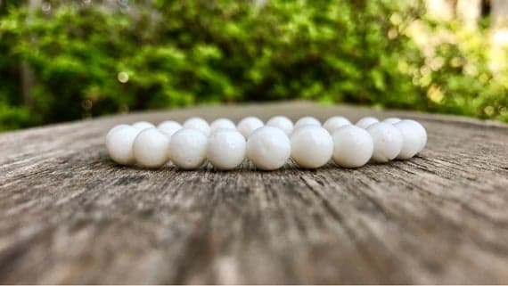 Unique Wedding Gift 8mm Stretchable White White Coral  Bracelet Round, Smooth 7" for mens, womens, gf, bf & Adult.