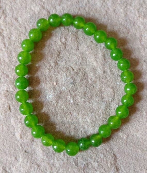 Empath Protection 6mm Green Peridot Stretchable Bracelet Round, Smooth 18cm for mens, womens, gf, bf and adults.