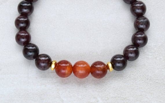 Blush Jewelry 8mm Multi Colour Garnet/ Red Agate Stretchable Bracelet Round, Smooth 18cm for mens, womens, gf, bf and adults.