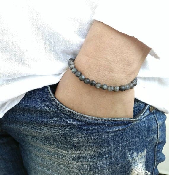 Galaxy Jewelry 6mm Gray Labradorite Stretchable Bracelet Round, Smooth 18cm for mens, womens, gf, bf and adults.