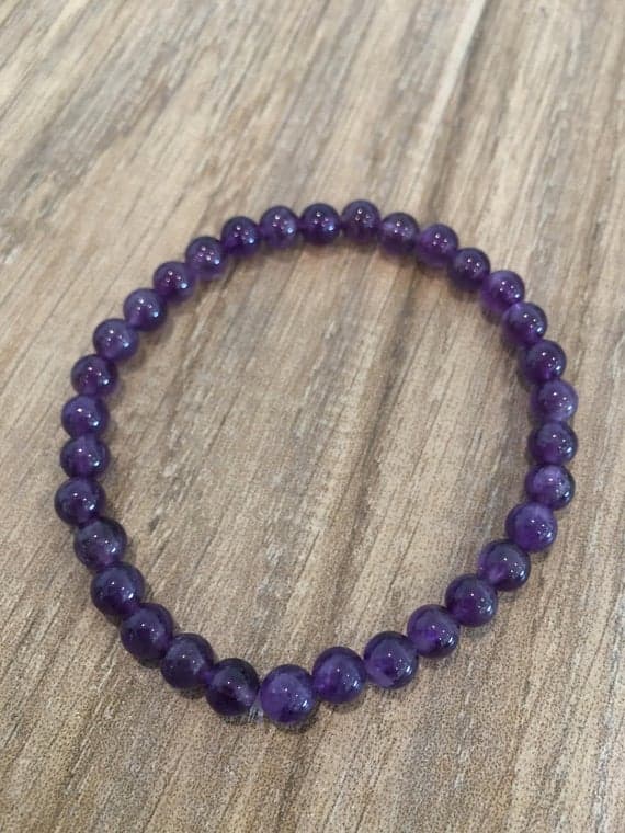 Galaxy Jewelry 6mm Stretchable Purple Amethyst Bracelet Round, Smooth 7" for mens, womens, gf, bf & Adult.