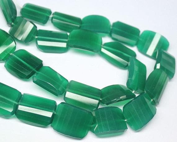 1 strand emerald tumbled, freeform faceted 10'' long strand gemstone beads, jewelry supplies for jewelry making, bulk beads, for meditation jewellery for Reiki Healing  gemstone 20 to 23mm