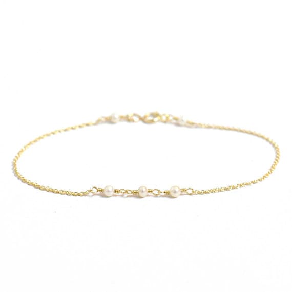 24k gold Plated Dainty Slave Loose 3mm stacking White Tiny Freshwater Pearl Bracelet Round, Smooth 7" for mens, womens, gf, bf & Adult.