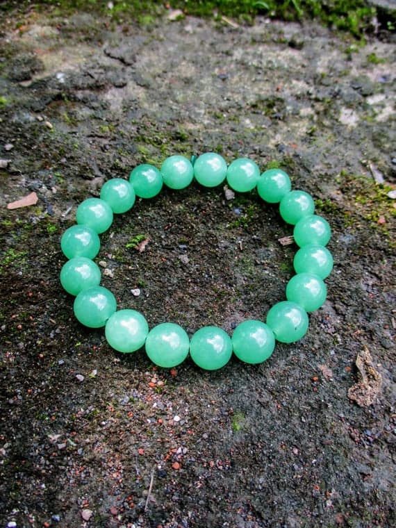 love beach youth 9mm Green Green Aventurine  Stretchable Bracelet Round, Smooth 18cm for mens, womens, gf, bf and adults.