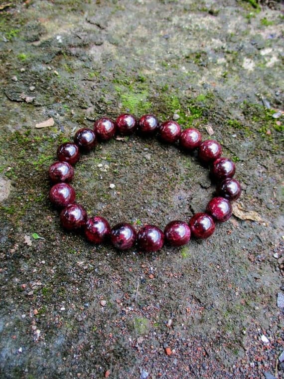 Blush Jewelry 9mm Red Genuine Red Garnet Stretchable Bracelet Round, Smooth 18cm for mens, womens, gf, bf and adults.