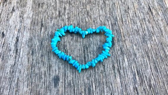 top quality 4-8mm Stretchable Blue Turquoise Bracelet Chips, Smooth 7" for mens, womens, gf, bf & Adult.