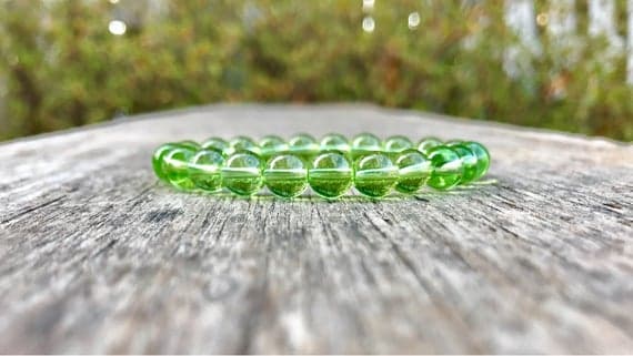 Rock Gift 8mm Stretchable Green Green Quartz Bracelet Round, Smooth 7" for mens, womens, gf, bf & Adult.