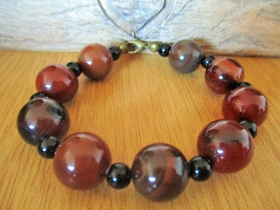 Empath Protection 6-14mm Multi Colour Red Agate and Black Onyx Stretchable Bracelet Round, Smooth 18cm for mens, womens, gf, bf and adults.