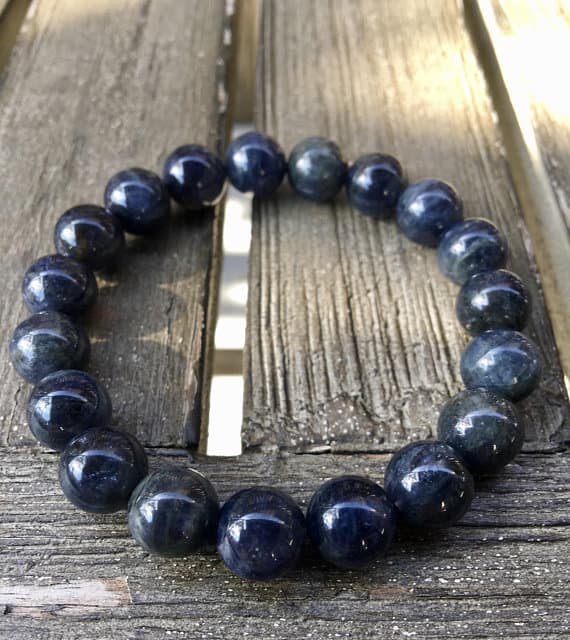 9.5mm Tanzanian Iolite Stretch Bracelet Code- WAR6261