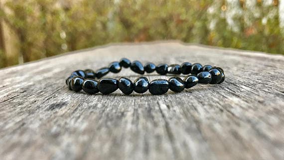 love beach youth 6-8mm Stretchable Black Black Tourmaline Bracelet Oval, Smooth 7" for mens, womens, gf, bf & Adult.