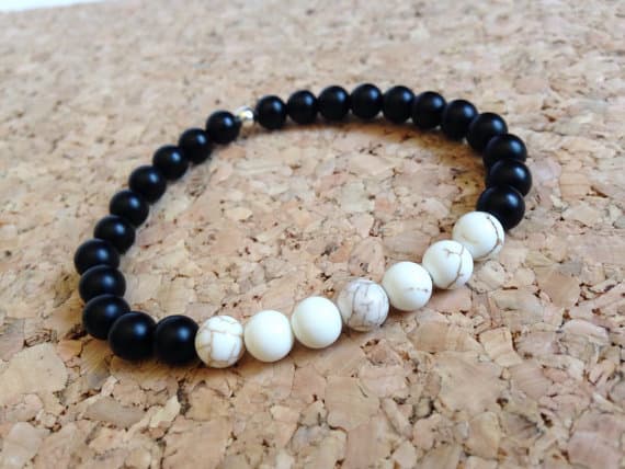 AAA++ Rare Quality Genuine Matte Onyx and White Howlite Bracelet/ Howlite Bracelet/ Matte Onyx Bracelet 5mm 7.25" Strand. Code- TJH261