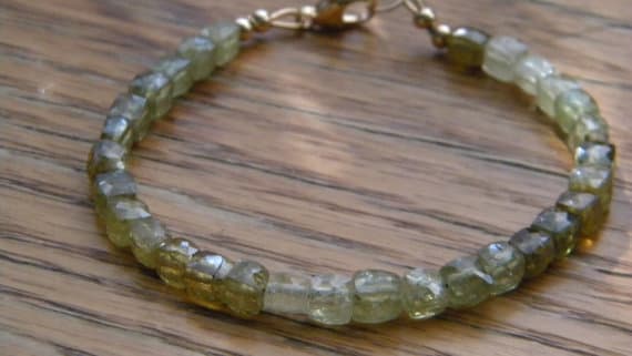 24k gold Plated chakras simple 5mm stacking Green Green Garnet Bracelet Cube, Faceted 7" for mens, womens, gf, bf & Adult.